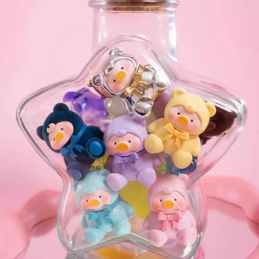 LuLu Pig Teddy Moe Grain Series T Tide Play Figure