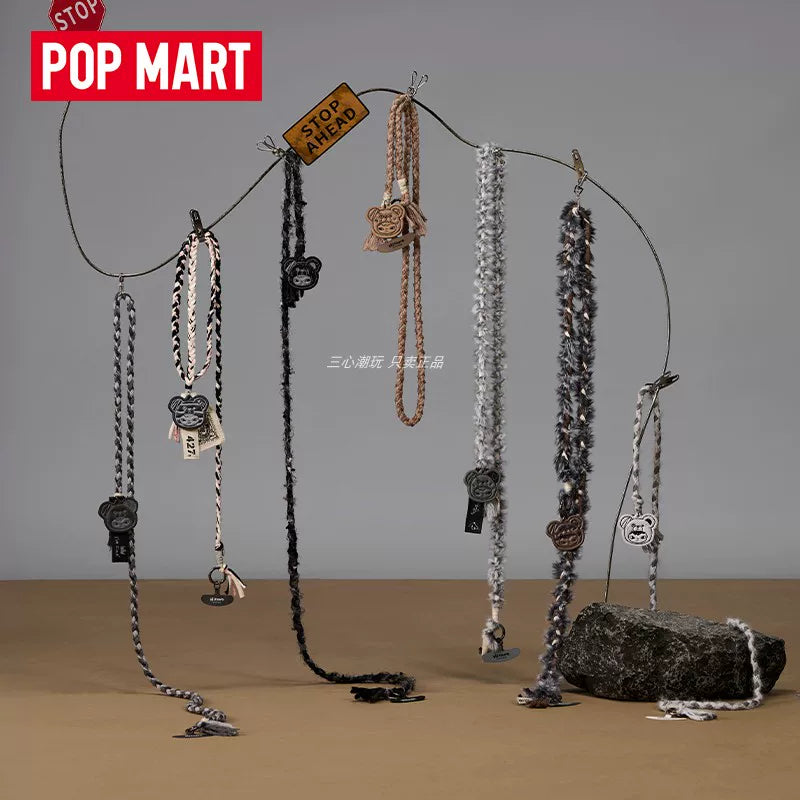 Highway log series long mobile phone chain