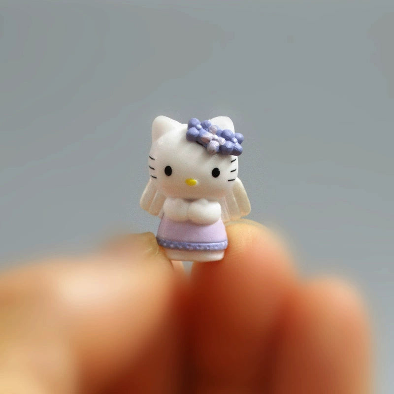 Hello Kitty mini figure
