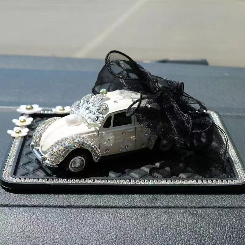 Car ornament
