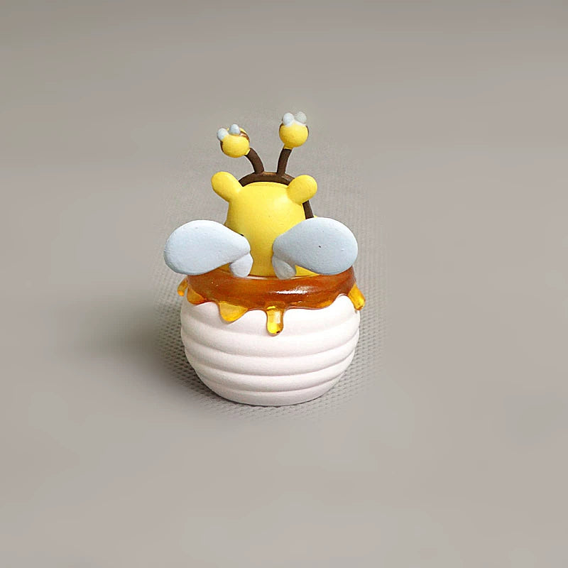 Winnie the Pooh, honey jar, doll figure tabletop ornament, cake decoration