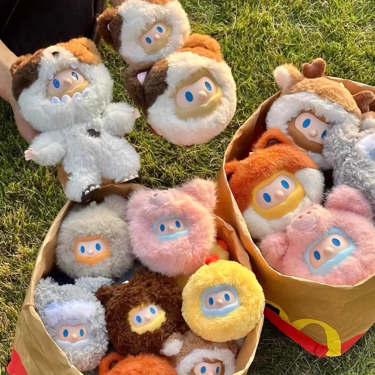 Strange Guardian series vinyl pom-pom pendant