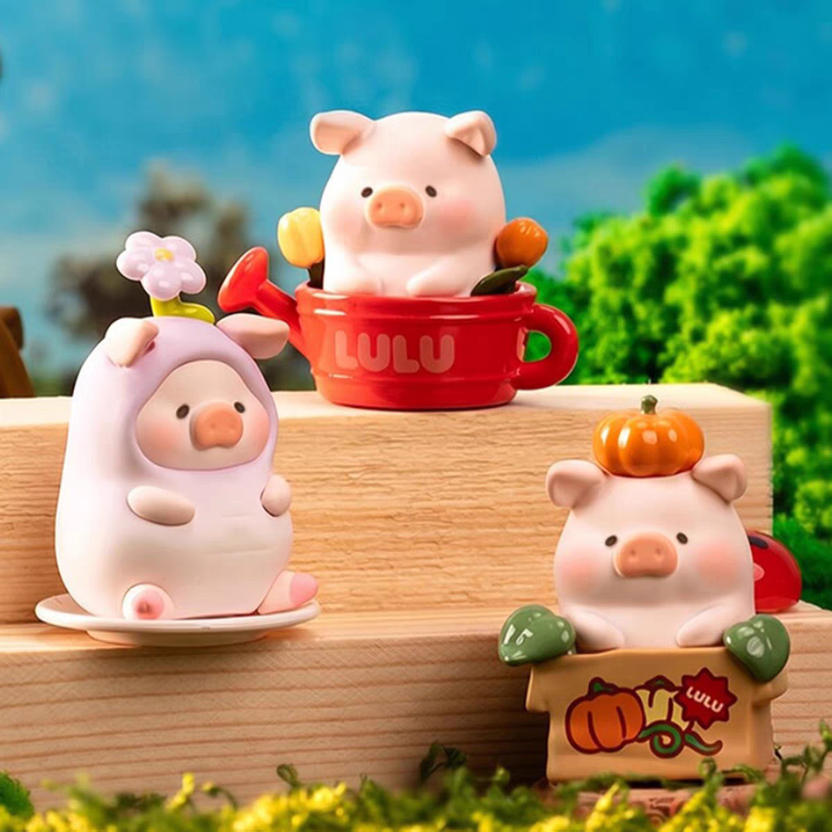 LuLu Pig Flower House Series Grain Peripheral Ornament