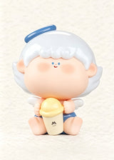 Amalilis, this cup floats a series of cute doll ornaments, figure tide play gifts.