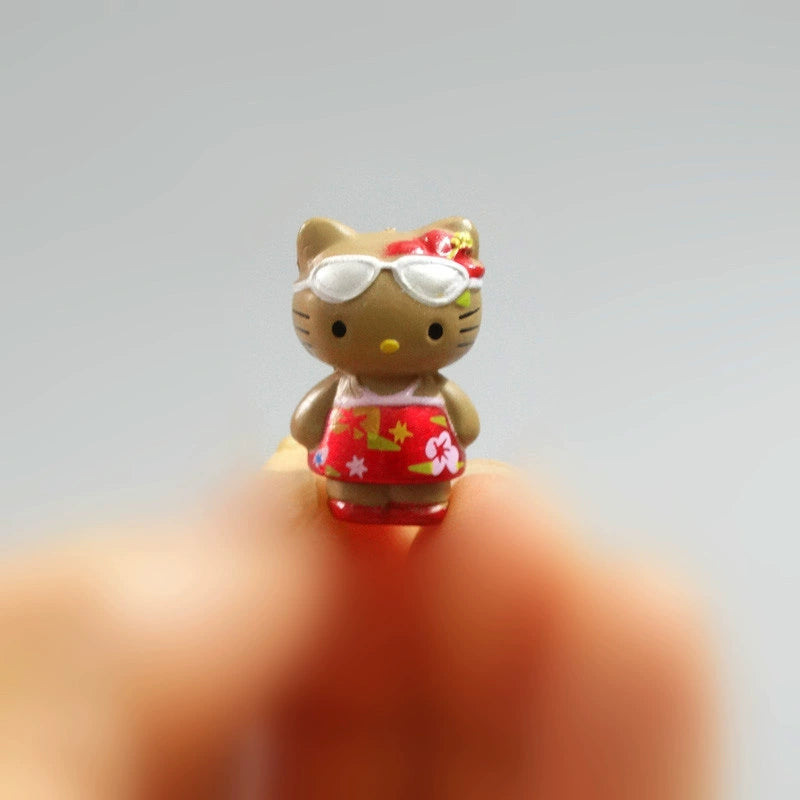 Hello Kitty mini figure