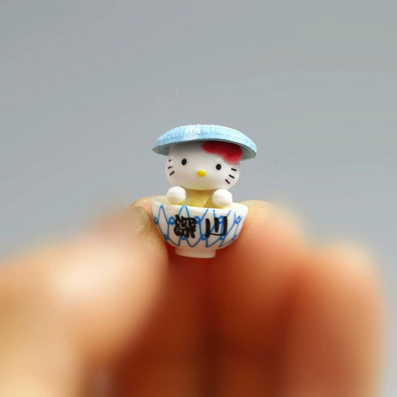 Hello Kitty mini figure