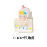 Corner cutting cake